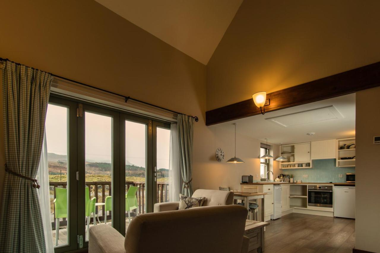 Faebuie Cottages Dalchreichart ภายนอก รูปภาพ